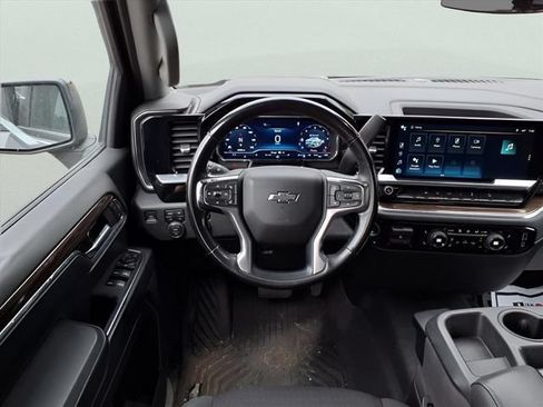 Used 2023 Chevrolet Silverado 1500 RST AWD/4WD image 14