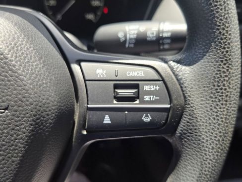 Used 2023 Honda HR-V LX image 25