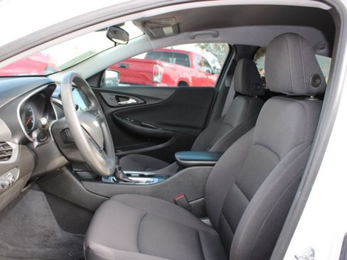 Used 2023 Chevrolet Malibu LT image 15
