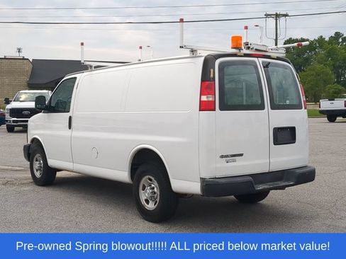 Used 2016 Chevrolet Express 2500 RWD image 11