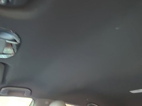 Used 2021 Toyota Venza XLE w/ Softex Package image 34