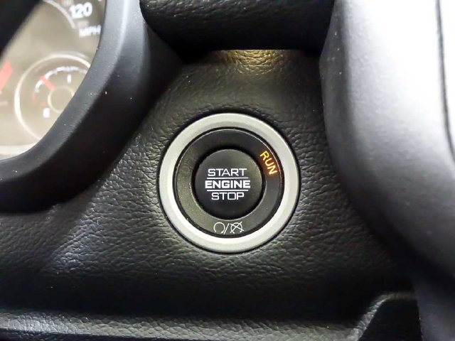 Used 2020 RAM 2500 Laramie w/ Night Edition AWD/4WD image 16