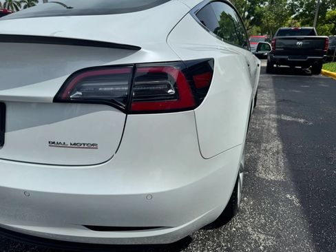 Used 2019 Tesla Model 3 Performance AWD/4WD image 14