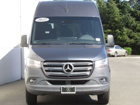 Used 2022 Mercedes-Benz Sprinter 2500 image 3
