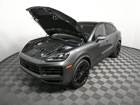 Used 2026 Porsche Cayenne Coupe AWD/4WD image 35