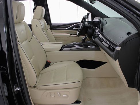 Used 2022 Cadillac Escalade Premium Luxury w/ Performance Package RWD image 49