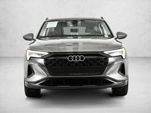 Used 2024 Audi Q8 e-tron Premium Plus w/ Premium Plus Package AWD/4WD image 2