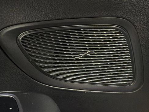 Used 2025 Mercedes-Benz C 300 Sedan image 24