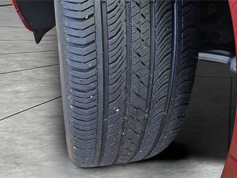 Used 2023 Buick Envision Avenir image 33