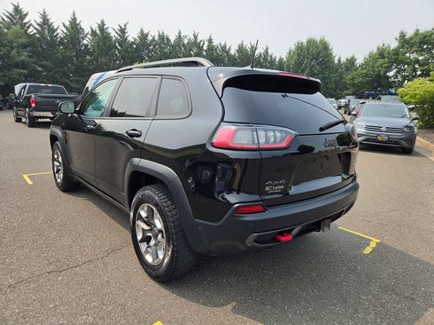 Used 2019 Jeep Cherokee Trailhawk AWD/4WD image 5