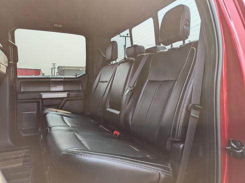 Used 2019 Ford F150 Lariat w/ Equipment Group 502A Luxury AWD/4WD image 7