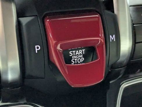 Used 2019 Lamborghini Urus image 24