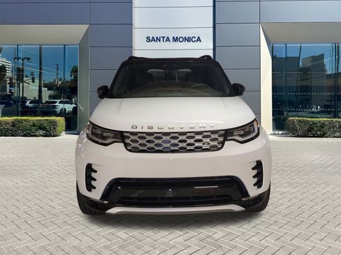New 2026 Land Rover Discovery Limited Edition image 8
