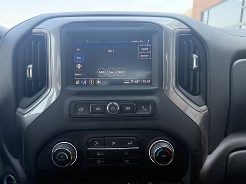 Used 2022 Chevrolet Silverado 1500 Custom Trail Boss image 27