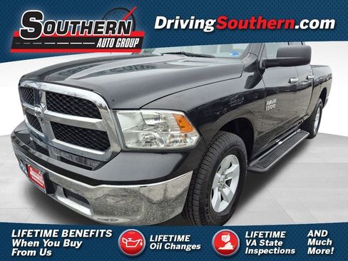 Used 2017 RAM 1500 Classic SLT image 1