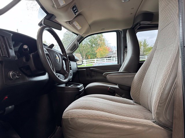 Used 2019 Chevrolet Express 3500 LT w/ LT Preferred Equipment Group RWD image 7