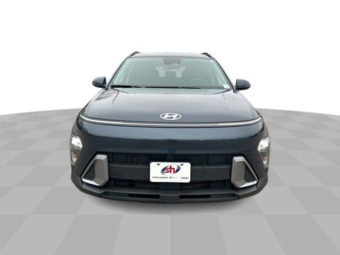 Used 2025 Hyundai Kona SEL image 3