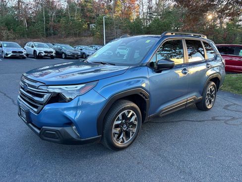 Certified 2025 Subaru Forester Premium image 7