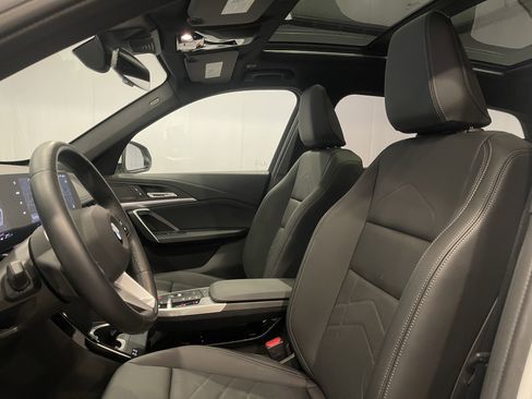 Used 2025 BMW X1 xDrive28i w/ Technology Package image 14