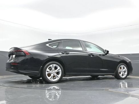 Certified 2025 Honda Accord LX image 25