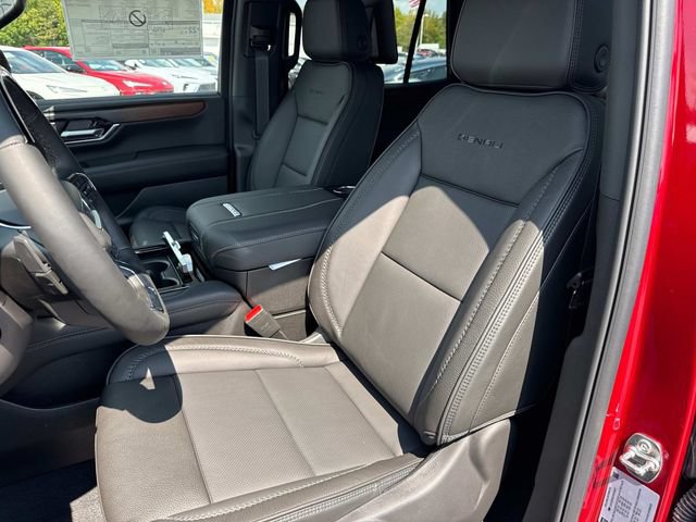 New 2026 GMC Yukon Denali w/ Advanced Technology Package AWD/4WD image 28
