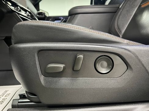 Used 2022 GMC Sierra 1500 AT4 w/ AT4 Premium Package AWD/4WD image 22