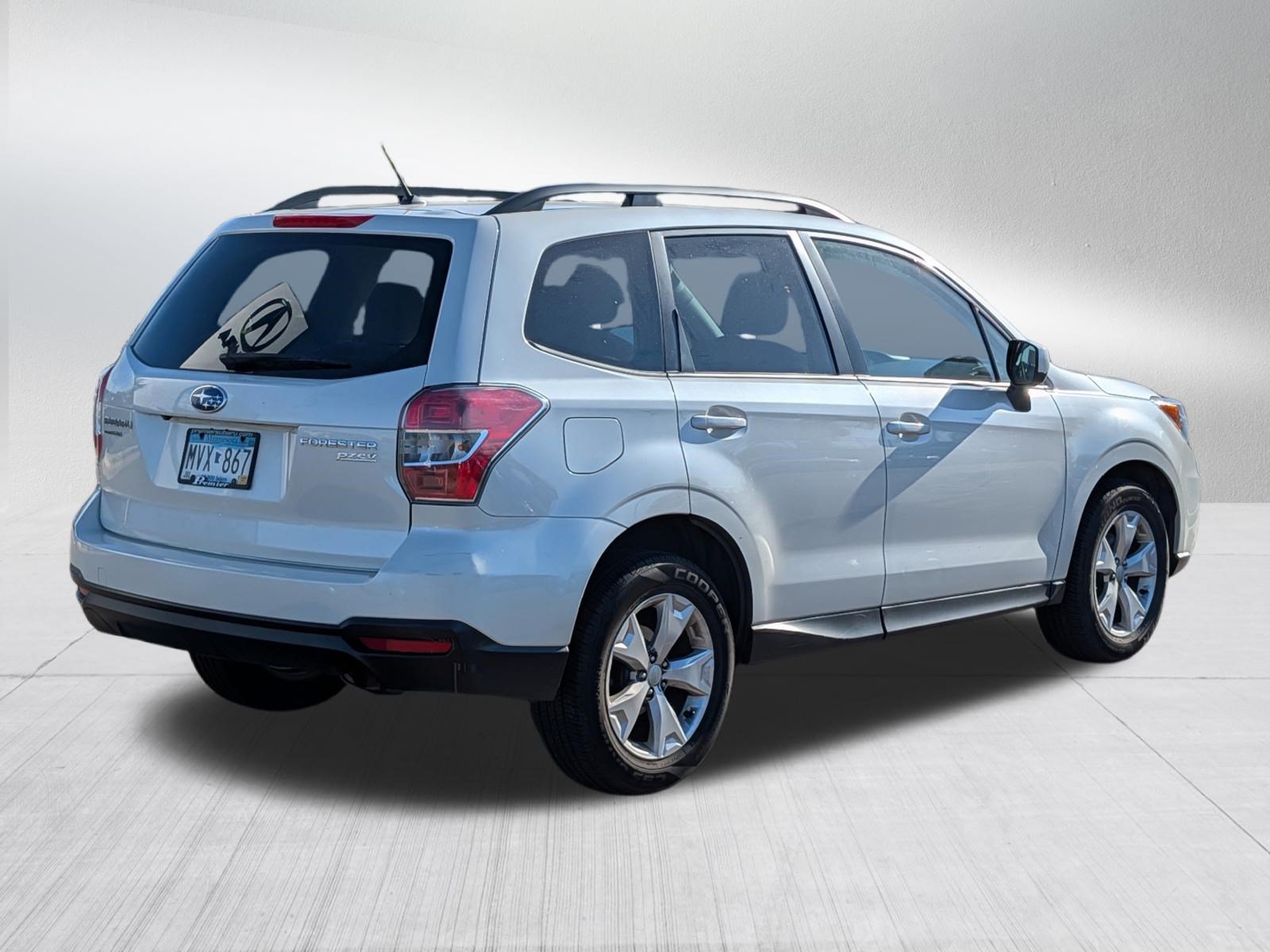 Used 2015 Subaru Forester 2.5i Premium w/ All-Weather Package AWD/4WD image 3