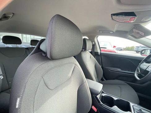 New 2026 Kia K4 FWD image 28
