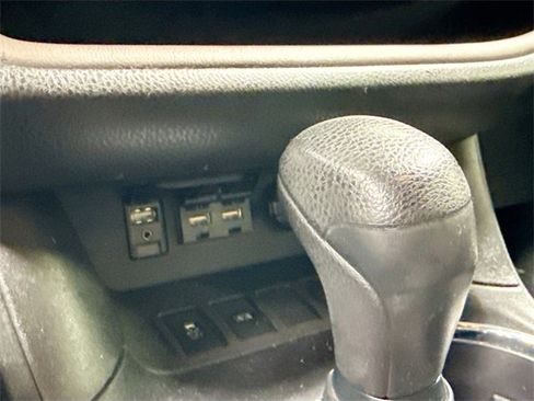 Used 2019 Toyota Highlander LE image 15