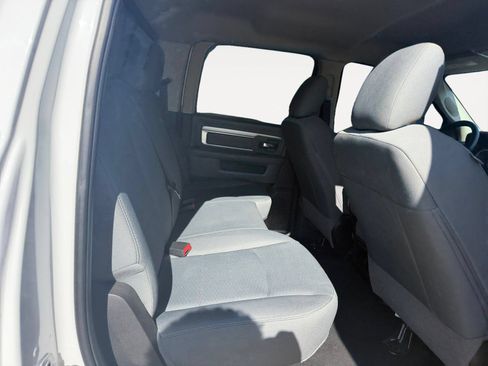 Used 2018 RAM 2500 SLT AWD/4WD image 13