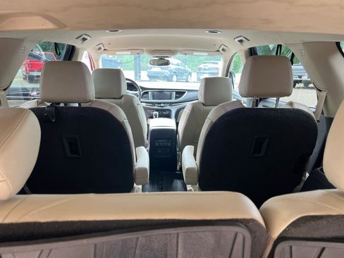 Used 2019 Buick Enclave Essence FWD image 15