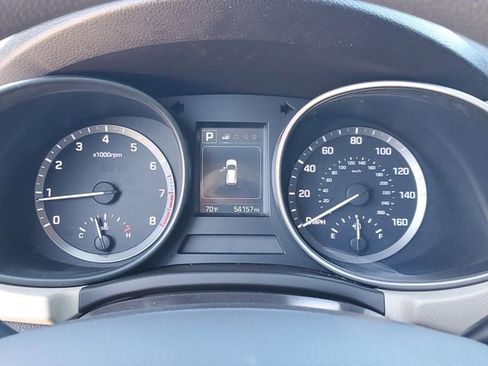 Used 2017 Hyundai Santa Fe Sport image 17