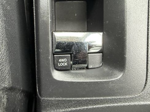 Used 2017 Jeep Compass High Altitude image 22