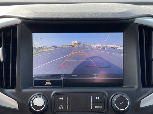 Used 2022 GMC Terrain SLE w/ Driver Convenience Package FWD image 13