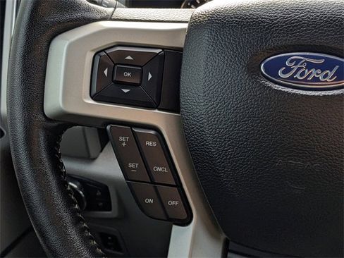 Used 2019 Ford F150 Lariat w/ Max Trailer Tow Package image 23