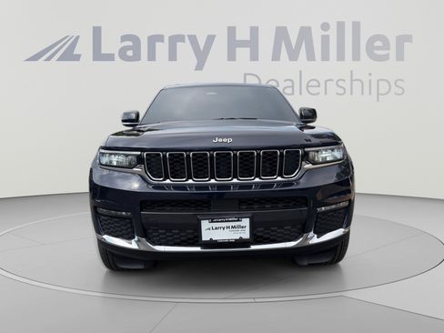 Used 2024 Jeep Grand Cherokee L Limited AWD/4WD image 8