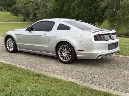 Used 2013 Ford Mustang Premium RWD image 16