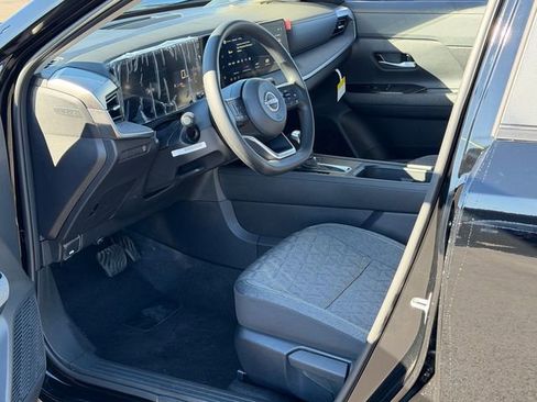 New 2026 Nissan Kicks SV w/ SV Premium Package FWD image 11
