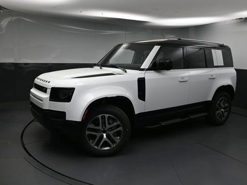 New 2026 Land Rover Defender 110 X-Dynamic SE AWD/4WD image 1