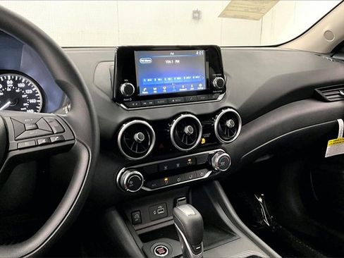 New 2025 Nissan Sentra S image 7