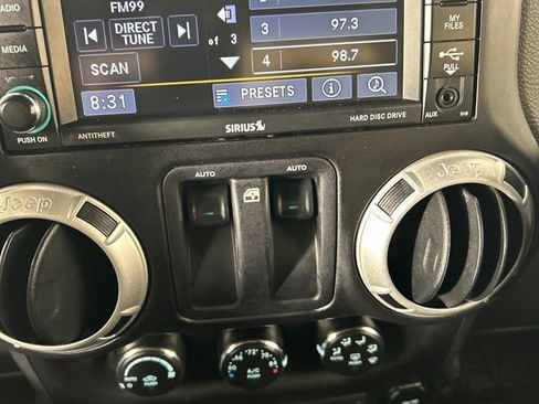 Used 2017 Jeep Wrangler Rubicon image 15