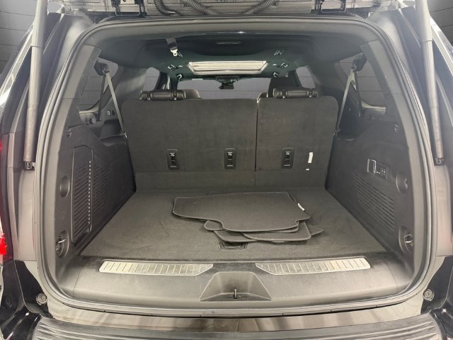 Used 2024 GMC Yukon XL AT4 w/ Technology Package AWD/4WD image 32