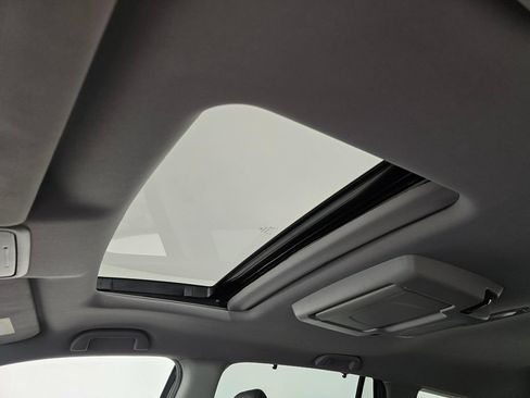 Used 2019 Honda Pilot Touring image 26