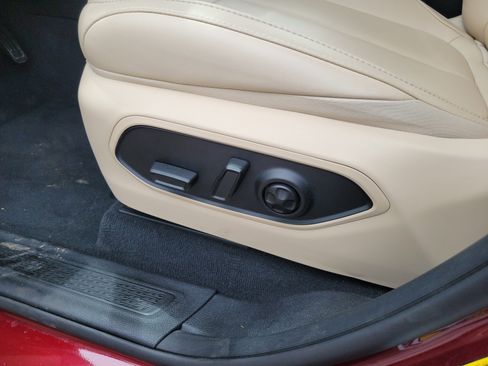 Used 2025 Jeep Grand Cherokee L Limited AWD/4WD image 9