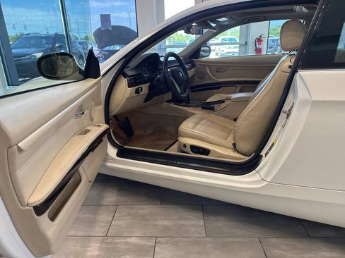 Used 2010 BMW 328i xDrive Coupe AWD/4WD image 11