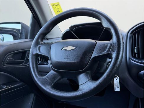 Used 2017 Chevrolet Colorado 2WD Extended Cab image 9