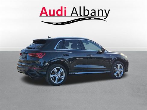 Certified 2022 Audi Q3 2.0T Premium Plus image 4