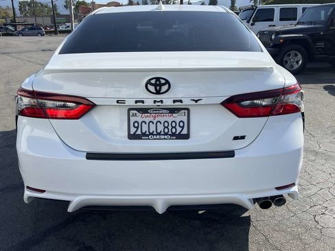 Used 2021 Toyota Camry SE w/ TRD Appearance Package (TMS) FWD image 5