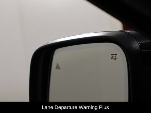Used 2025 Dodge Durango GT AWD/4WD image 35
