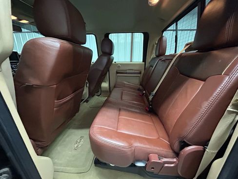 Used 2014 Ford F350 King Ranch w/ King Ranch w/Chrome Package image 12